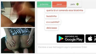 Dadka guursaday waxay jecel yihiin inay daawadaan shisheeyaha oo siigaysanaya